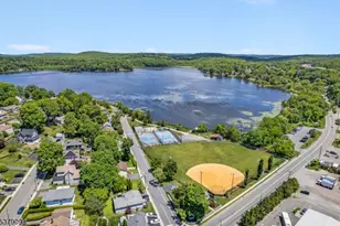 72 Koclas Dr, Netcong, NJ 07857 - Photo 32