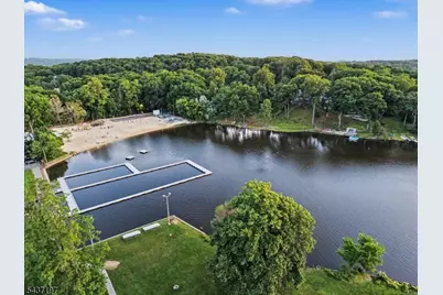8 Seneca Ave, Rockaway Township, NJ 07866 - Photo 44