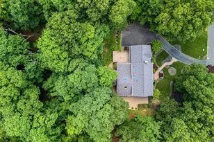 24 Stockade Rd, Warren Township, NJ 07059 - Photo 2