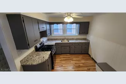 102 Beaumont Pl #1, Newark, NJ 07104 - Photo 8