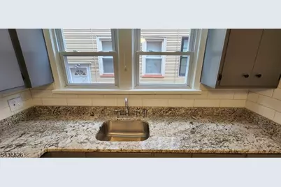 102 Beaumont Pl #1, Newark, NJ 07104 - Photo 10