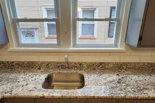 102 Beaumont Pl, Newark, NJ 07104 - Photo 10