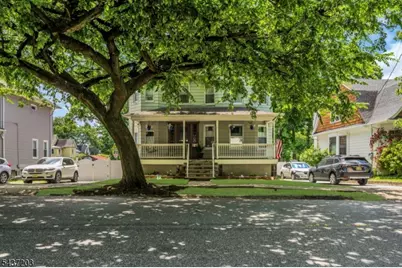 153 Mt Vernon St, Ridgefield, NJ 07660 - Photo 2