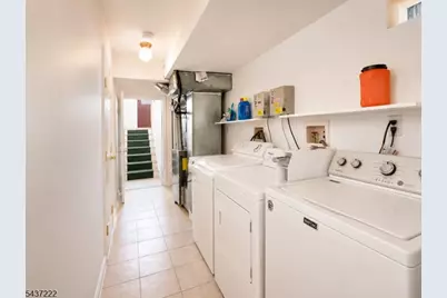 46 Goble St, Newark, NJ 07114 - Photo 32