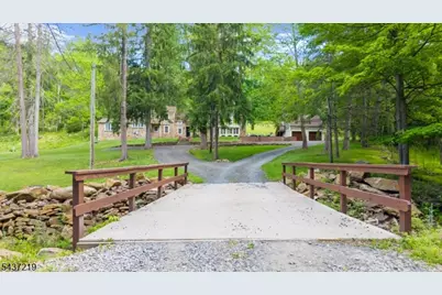 37 Brookville Hollow Rd, Delaware Township, NJ 08559 - Photo 4