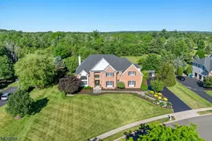 35 Titus Rd, Montgomery Township, NJ 08558 - Photo 2