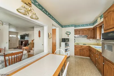 341 Lake Shore Dr, Parsippany, NJ 07034 - Photo 8