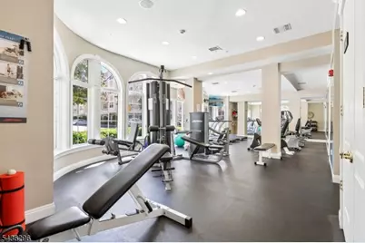 9104 Ravenscroft Rd, Clifton, NJ 07013 - Photo 46