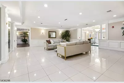 9104 Ravenscroft Rd, Clifton, NJ 07013 - Photo 34