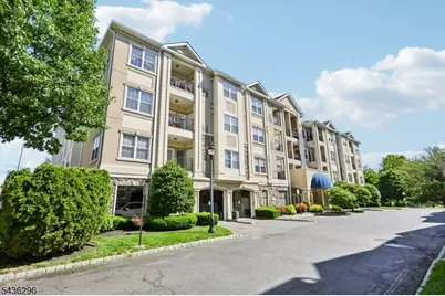 9104 Ravenscroft Rd, Clifton, NJ 07013 - Photo 4