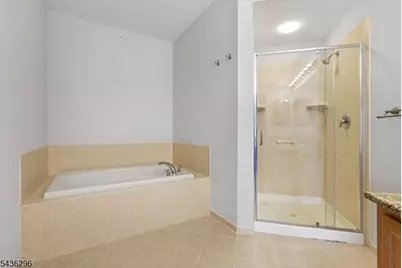 9104 Ravenscroft Rd, Clifton, NJ 07013 - Photo 24