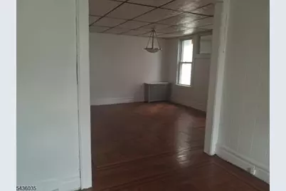 19 Bayview Ave #2, Newark, NJ 07112 - Photo 8
