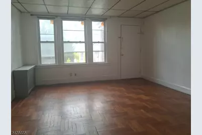 19 Bayview Ave #2, Newark, NJ 07112 - Photo 4