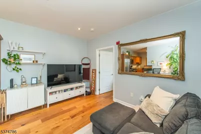 276 Chestnut St #1-G, Nutley, NJ 07110 - Photo 2