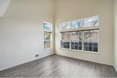 16 Lagoon Way, Roxbury Township, NJ 07852 - Photo 8