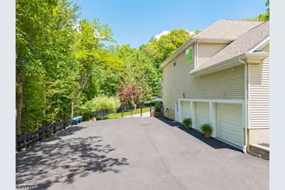 17 Cromwell Dr, Chester, NJ 07930 - Photo 14