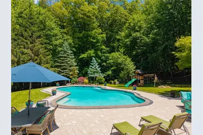 17 Cromwell Dr, Chester, NJ 07930 - Photo 10