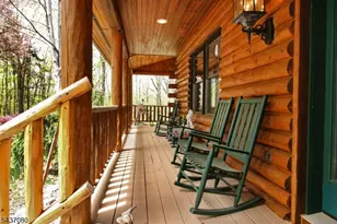 31 Kent Rd, Hampton Township, NJ 07860 - Photo 2