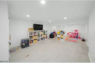 2254 Halsey St, Union Township, NJ 07083 - Photo 20