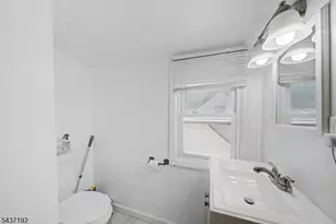 2254 Halsey St, Union Township, NJ 07083 - Photo 10