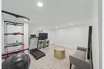 2254 Halsey St, Union Township, NJ 07083 - Photo 20