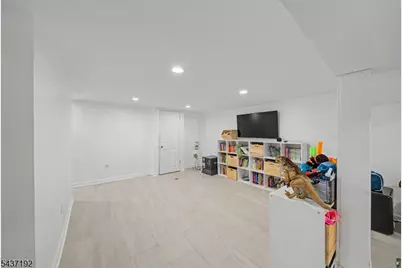 2254 Halsey St, Union Township, NJ 07083 - Photo 22