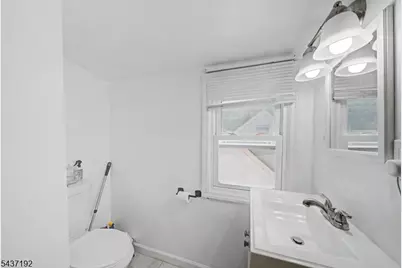 2254 Halsey St, Union Township, NJ 07083 - Photo 10