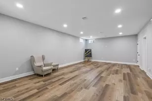 518-520 Cardinal Ln, Green Brook Township, NJ 08812 - Photo 24