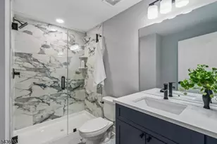 518-520 Cardinal Ln, Green Brook Township, NJ 08812 - Photo 22