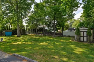 11 Yellow Brick Rd, Wayne Twp., NJ 07470 - Photo 36