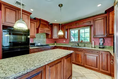 11 Yellow Brick Rd, Wayne, NJ 07470 - Photo 14