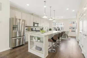 17 Gala Ct, Livingston, NJ 07039 - Photo 6