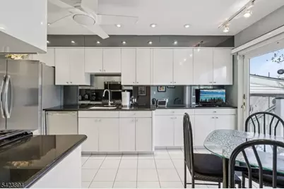 118 Byrd Ave, Bloomfield, NJ 07003 - Photo 10