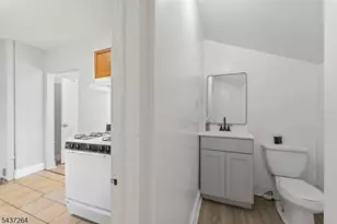 835 E 2nd St, Plainfield, NJ 07062 - Photo 12