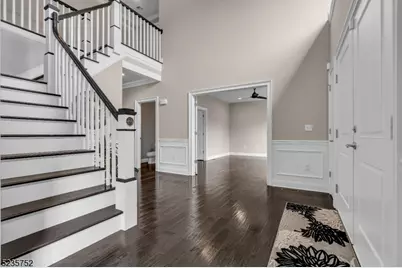 9 Jamieson Way, Hillsborough Township, NJ 08844 - Photo 4