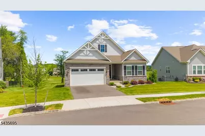 124 Club House Dr, Washington Township, NJ 07882 - Photo 6