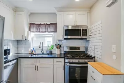 13 Elm Dr, Cedar Grove, NJ 07009 - Photo 14