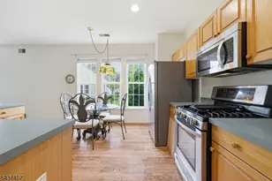 30 Victoria Dr, White Township, NJ 07823 - Photo 12