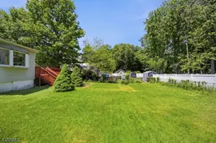 26 Hillside Terrace, Livingston, NJ 07039 - Photo 4
