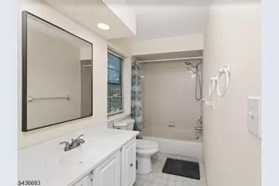 502 Woodbridge Commons Way, Woodbridge Township, NJ 08830 - Photo 14