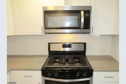 11 Meehan Ave, Raritan, NJ 08869 - Photo 4