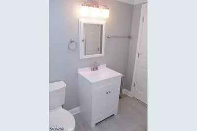 11 Meehan Ave, Raritan, NJ 08869 - Photo 8