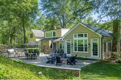 210 Douglass Ave, Bernardsville, NJ 07924 - Photo 2