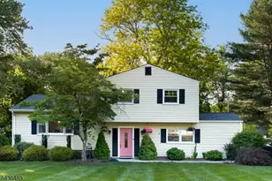 9 Lexington Rd, Bernards Township, NJ 07920 - Photo 2