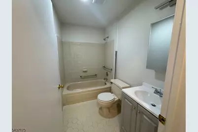 7 Sheffield Ct #7, North Brunswick Township, NJ 08902 - Photo 12