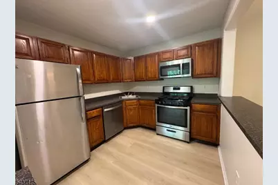 7 Sheffield Ct #7, North Brunswick Township, NJ 08902 - Photo 2
