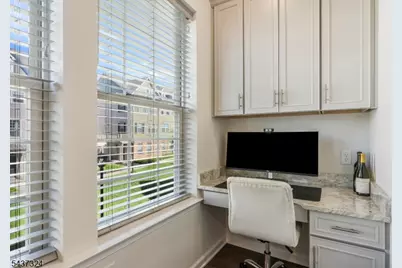 17 Gala Ct, Livingston Twp., NJ 07039 - Photo 8