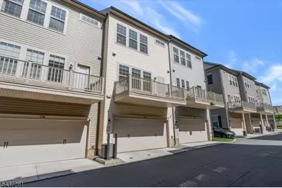 17 Gala Ct, Livingston Twp., NJ 07039 - Photo 22