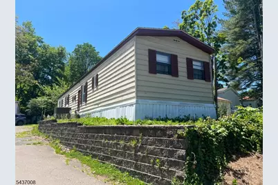 56 Back St, Oxford Township, NJ 07863 - Photo 14