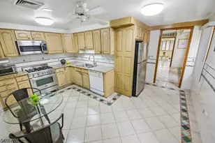 63 Waydell St, Newark, NJ 07105 - Photo 32